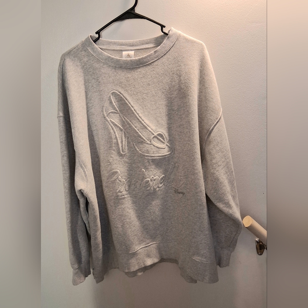 RARE Disney Parks CINDERELLA Embossed Slipper Sweatshirt Women's XL (EUC)